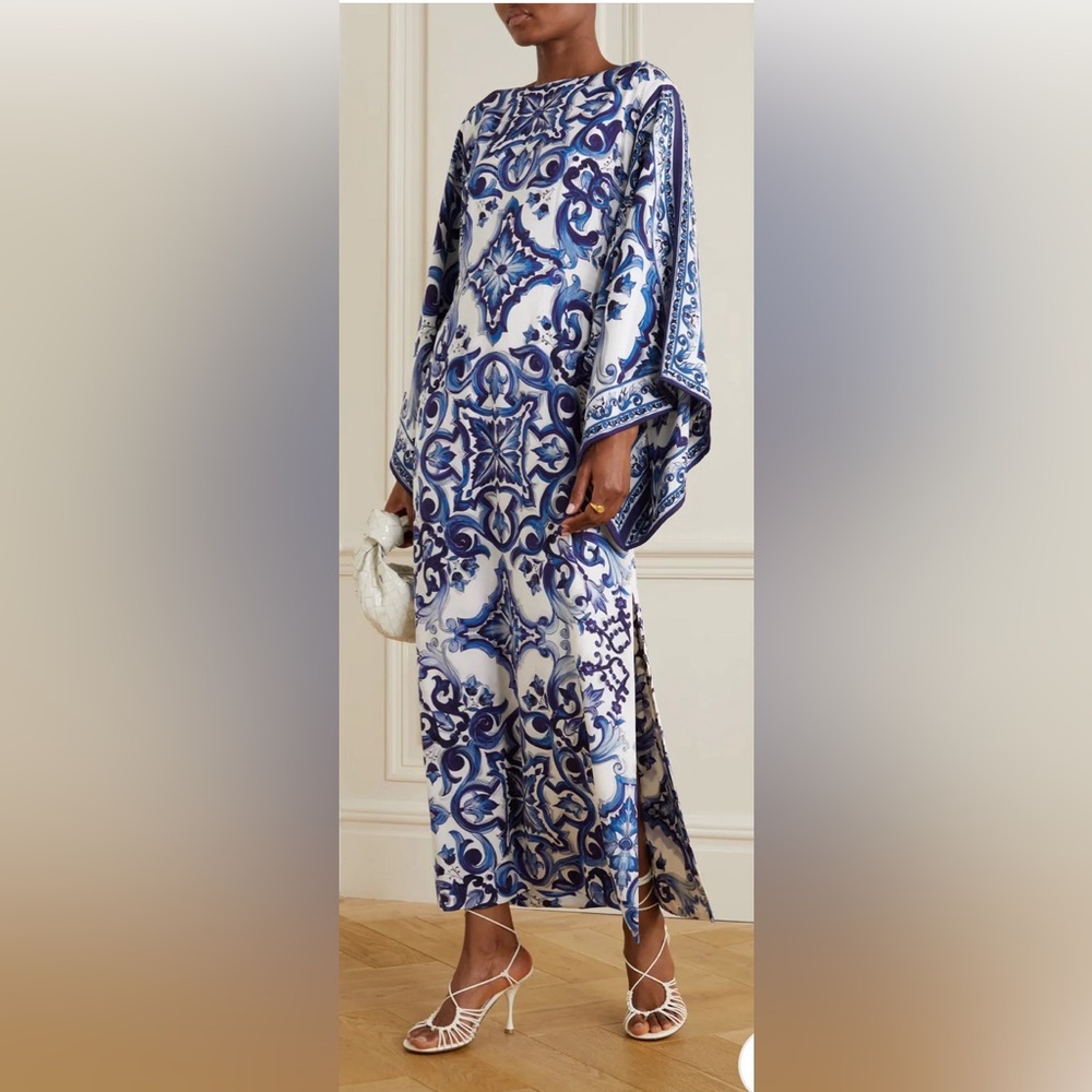 Blue lagoon organza silk kaftan NWT never been worn